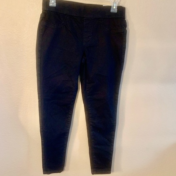 NWT Jeggings 2P St John’s Bay Black Mid-Rise Fitted Elastic Waist Flat Front New - Picture 2 of 13